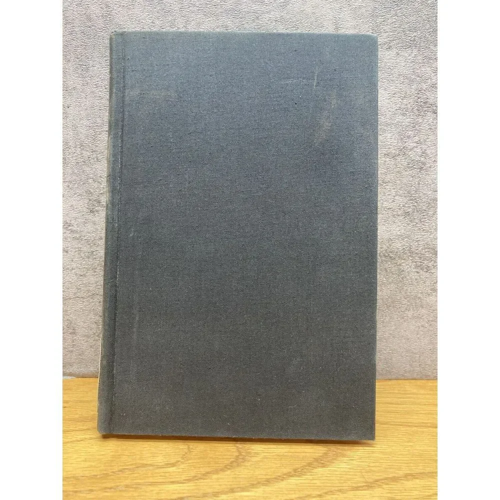 The Bourgeois: Catholicism Vs. Capitalism in Eighteenth-Century France (1st Ed)